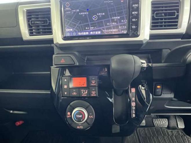 ピクシスメガL SAIII 4WD　スマートキー　プッシュスタート　純正ナビ　フルセグTV Bluetooth バックカメラ　両側パワースライドドア　LEDヘッド/フォグ　シートヒーター　衝突被害軽減　アイドリングストップ　新品15インチアルミタイヤ 660