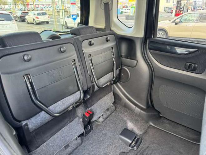 N-BOXカスタムG ターボSSパッケージ 4WD　プッシュスタート・横滑り防止・パドルシフト・クルーズコントロール・両側パワースライドドア・HIDオートライト・フォグランプ・オートエアコン・ETC・ミラーヒーター・純正フルセグTV・純正14incアルミホイール 660