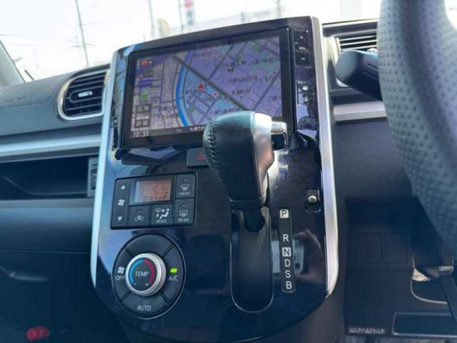 タントカスタム RS トップエディション SAIII 4WD　スマートキー・プッシュスタート・純正8incSDナビ・フルセグTV・BT・バックカメラ・片側シートヒーター・アイドリングストップ・横滑り防止・両側スライドドア・LEDヘッドライト・ETC・シートカバー 660