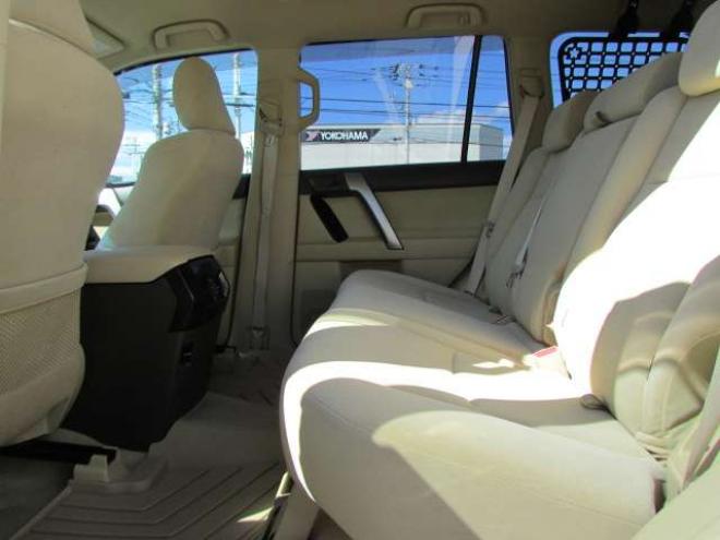 ランドクルーザープラド 2.8 TX ディーゼルターボ 4WD　社外ナビ/フルセグTV/バックカメラ/ETC/LEDヘッドライト・フォグ/ドライブレコーダー/スマートキー 2800