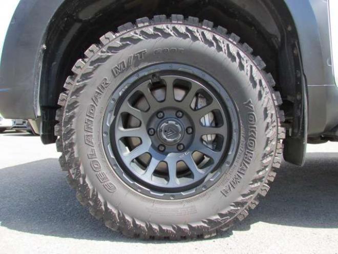 ランドクルーザープラド 2.8 TX ディーゼルターボ 4WD　社外ナビ/フルセグTV/バックカメラ/ETC/LEDヘッドライト・フォグ/ドライブレコーダー/スマートキー 2800