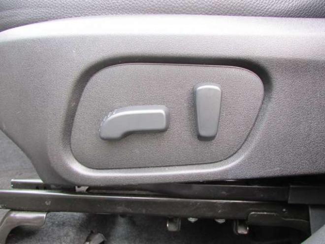 フォレスター2.0 S リミテッド 4WD　アイサイト/アイドリングストップ/シートヒーター/社外ナビ/フルセグ/バックカメラ/フリップダウンモニター/ETC/レーダークルーズコントロール 2000