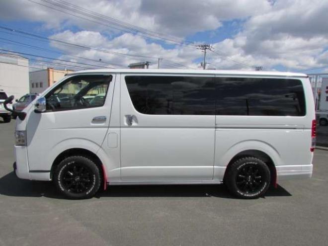 レジアスエース2.8 スーパーGL ダークプライムII ロングボディ ディーゼルターボ 4WD　バン　TRDバンパー&アルパインBIG-X11型　リアヒーター&クーラー　プッシュスタート　スマートキー　　両側スライドドア　ドラレコ　ETC　車線逸脱防止　横滑り防止装置　電動格納ミラー　ベッドキッド 2800