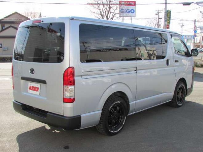 ハイエースバン3.0 スーパーGL ロング ディーゼルターボ 4WD　リアヒーター&クーラー　キーレス　ETC　電動格納ミラー　デュアルエアコン　ベッドキッド　フロントフォグランプ　clarionSDナビ(NXL13)　AUX　Bluetooth　USB　16インチAW 3000