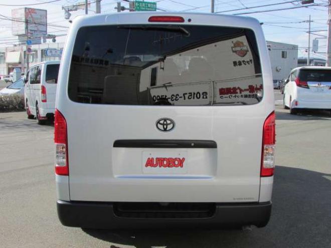 ハイエースバン3.0 スーパーGL ロング ディーゼルターボ 4WD　リアヒーター&クーラー　キーレス　ETC　電動格納ミラー　デュアルエアコン　ベッドキッド　フロントフォグランプ　clarionSDナビ(NXL13)　AUX　Bluetooth　USB　16インチAW 3000