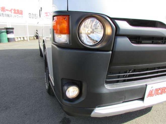 ハイエースバン3.0 スーパーGL ロング ディーゼルターボ 4WD　リアヒーター&クーラー　キーレス　ETC　電動格納ミラー　デュアルエアコン　ベッドキッド　フロントフォグランプ　clarionSDナビ(NXL13)　AUX　Bluetooth　USB　16インチAW 3000