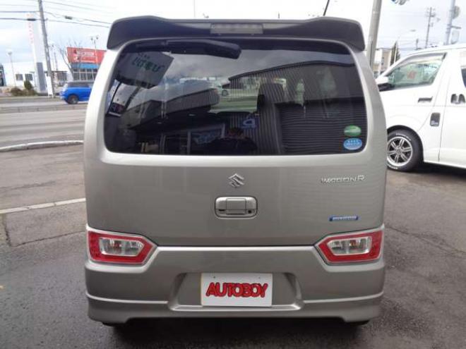 ワゴンRハイブリッド FZ セーフティパッケージ装着車 4WD　ワンオーナー車　全方位モニター　スマートキー　社外ナビ　新品シートカバー 660