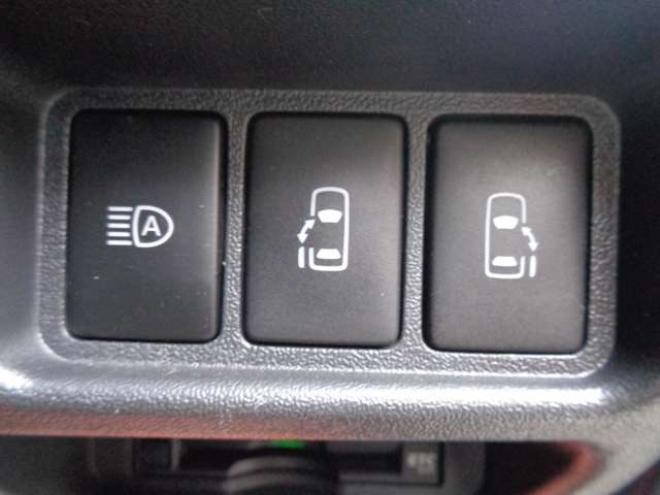 レジアスエース2.8 スーパーGL ダークプライムII ロングボディ ディーゼルターボ 4WD　415COBRA　S-6ボンネット&クリーンルック3Fリップ&ステージ2ルーフスポイラー&バッドラッカーSD-6　17インチAW　ヨコハマPARADA215/60R17　両側パワースライドドア　ETC　社外コンソールBOX　ベットキット 2800