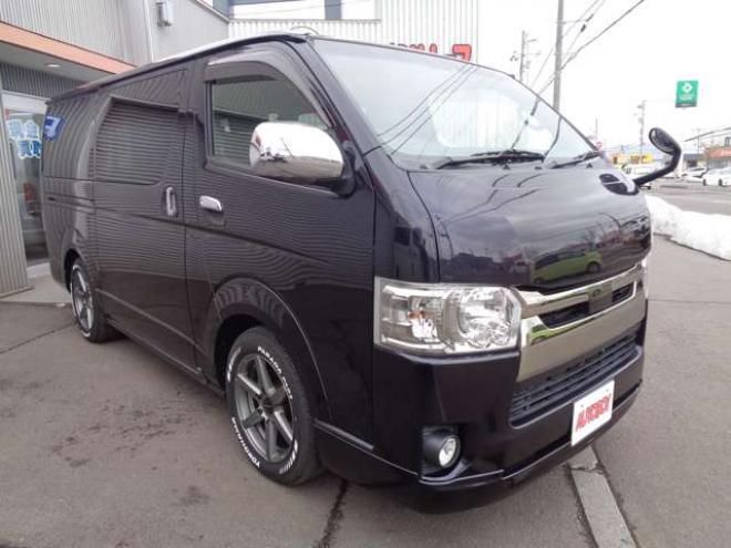 レジアスエース2.8 スーパーGL ダークプライムII ロングボディ ディーゼルターボ 4WD　415COBRA　S-6ボンネット&クリーンルック3Fリップ&ステージ2ルーフスポイラー&バッドラッカーSD-6　17インチAW　ヨコハマPARADA215/60R17　両側パワースライドドア　ETC　社外コンソールBOX　ベットキット 2800