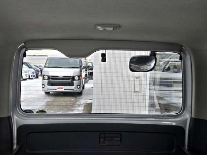 ハイエースバン2.8 スーパーGL ロング ディーゼルターボ 4WD　リアヒーター&クーラー　プッシュスタート　スマートキー　LEDヘッド　ベッドキッド　横滑り防止　衝突被害軽減　車線逸脱　トヨタ純正ナビ　フルセグTV　Bluetooth　バックカメラ　トヨタ純正リアモニター　ETC 2800