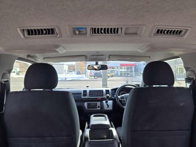 ハイエースバン3.0 スーパーGL ロング ディーゼルターボ 4WD　寒冷地仕様　プッシュスタート　スマートキー　リアヒーター&リアクーラー　LEDヘッドライト　フロントフォグランプ　 バックカメラ　ステアリングスイッチ　パワーヒート　純正ナビ　フルセグTV　レーダー探知機 3000