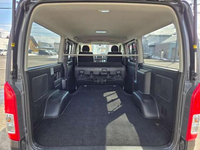 ハイエースバン3.0 スーパーGL ロング ディーゼルターボ 4WD　寒冷地仕様　プッシュスタート　スマートキー　リアヒーター&リアクーラー　LEDヘッドライト　フロントフォグランプ　 バックカメラ　ステアリングスイッチ　パワーヒート　純正ナビ　フルセグTV　レーダー探知機 3000