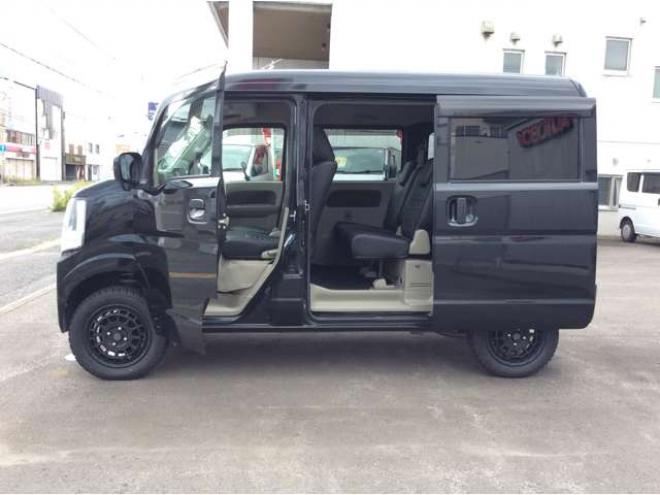 エブリィジョイン ハイルーフ 5AGS車 4WD　パートタイム4WD　キーレス　リアヒーター　フルセグTV　7インチメモリナビ　ベッドキッド　電動格納ミラー　社外タコメーター　CD/DVD　AUX　Bluetooth　アルミホイール 660