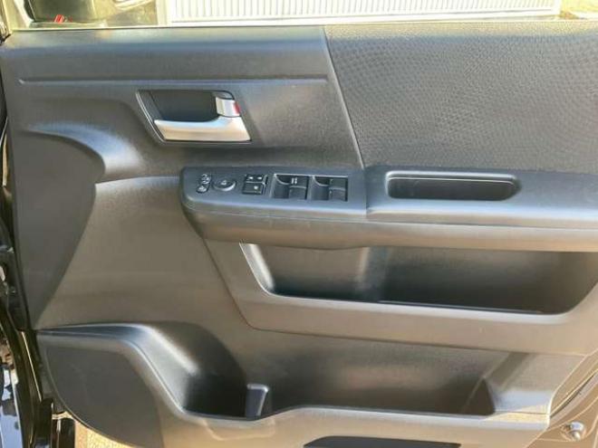 ステップワゴン2.0 スパーダ Z クールスピリット 4WD　純正ナビ・TV　Bカメラ　両側パワースライドドア　アルパイン製フリップダウンモニター　ETC　クルーズコントロール　パドルシフト　フォグランプ 2000