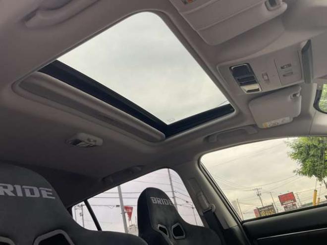 レヴォーグ2.0 STI スポーツ アイサイト 4WD　東京オートサロン2020受賞車　フロント片側60mmワイド　リア片側85mmワイド　ナルドグレー全塗装　BRIDEセミバケットシート　WRX後期Fバンパー　フロント6POTキャリパー　CUSCO製車高調　車幅公認済み 2000