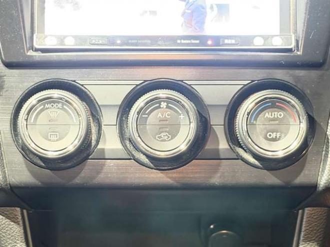 インプレッサスポーツ 1.6 i-L 4WD　防錆塗装4WDTVナビETC積込タイヤ 1600