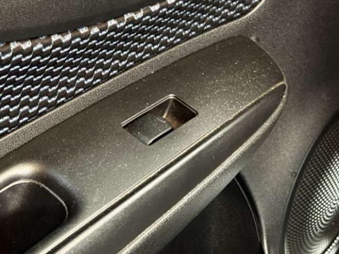 ノート1.2 X FOUR 4WD　防錆塗装4WDTVナビ 1200