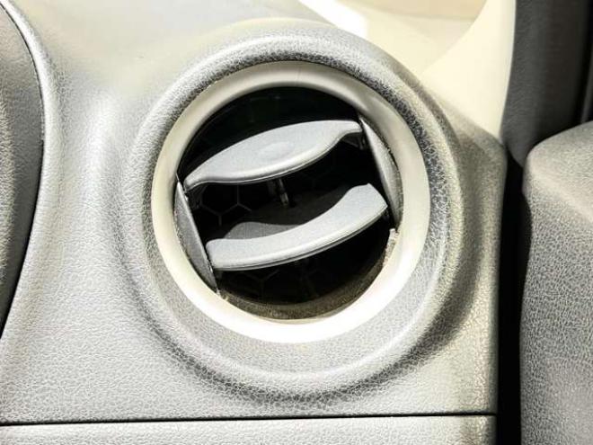 ノート1.2 X FOUR 4WD　防錆塗装4WDTVナビ 1200