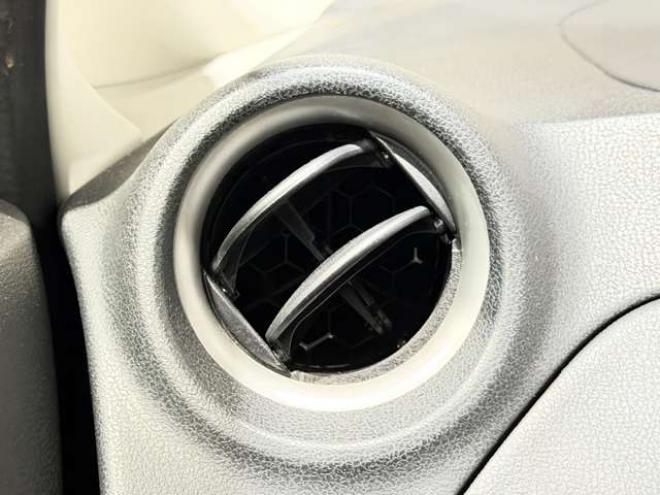 ノート1.2 X FOUR 4WD　防錆塗装4WDTVナビ 1200