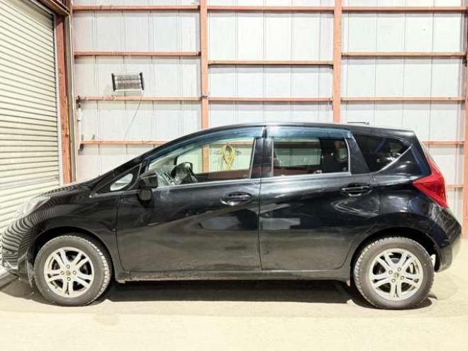 ノート1.2 X FOUR 4WD　防錆塗装4WDTVナビ 1200