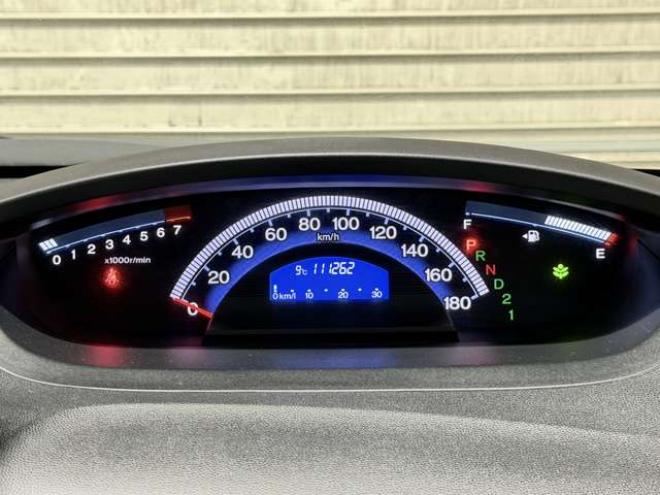 フリード1.5 G ジャストセレクション 4WD　防錆塗装4WDTVナビBカメエンスタETC夏冬タイヤ 1500