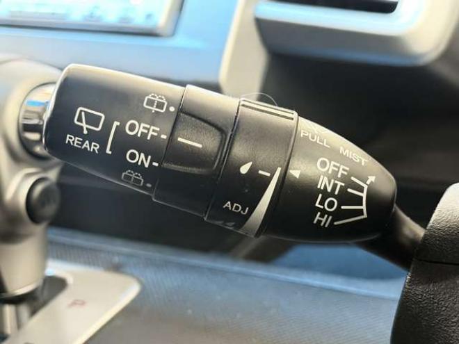 フリード1.5 G ジャストセレクション 4WD　防錆塗装4WDTVナビBカメエンスタETC夏冬タイヤ 1500