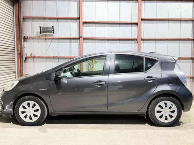 アクア1.5 S　防錆塗装TVナビBカメエンスタ 2WD 1500