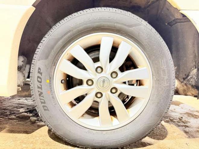 セレナ2.0 ハイウェイスター Vセレクション+Safety 4WD　防錆塗装4WDTVナビBカメエンスタ夏冬タイヤ 2000