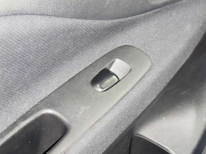 セレナ2.0 ハイウェイスター Vセレクション+Safety 4WD　防錆塗装4WDTVナビBカメエンスタ夏冬タイヤ 2000