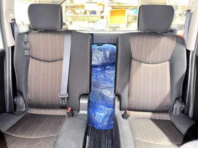 セレナ2.0 ハイウェイスター Vセレクション+Safety 4WD　防錆塗装4WDTVナビBカメエンスタ夏冬タイヤ 2000