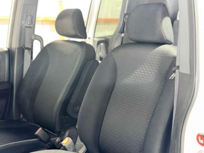 フリードスパイク1.5 G ジャストセレクション 4WD　防錆塗装4WDスマキーCDオーディオETC 1500