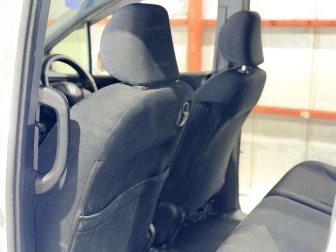 フリードスパイク1.5 G ジャストセレクション 4WD　防錆塗装4WDスマキーCDオーディオETC 1500