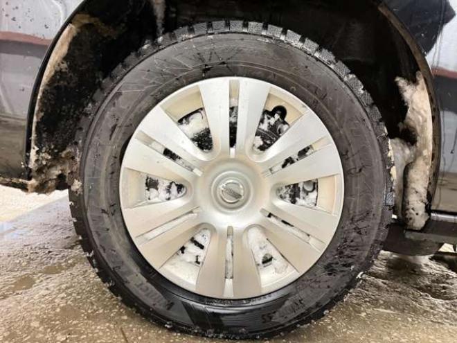 セレナ2.0 20X Vセレクション+Safety 4WD　防錆塗装4WDTVナビBカメETCエンスタ夏冬タイヤ 2000