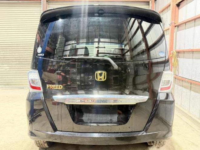 フリード1.5 G ジャストセレクション 4WD　防錆塗装4WDTVナビエンスタ 1500