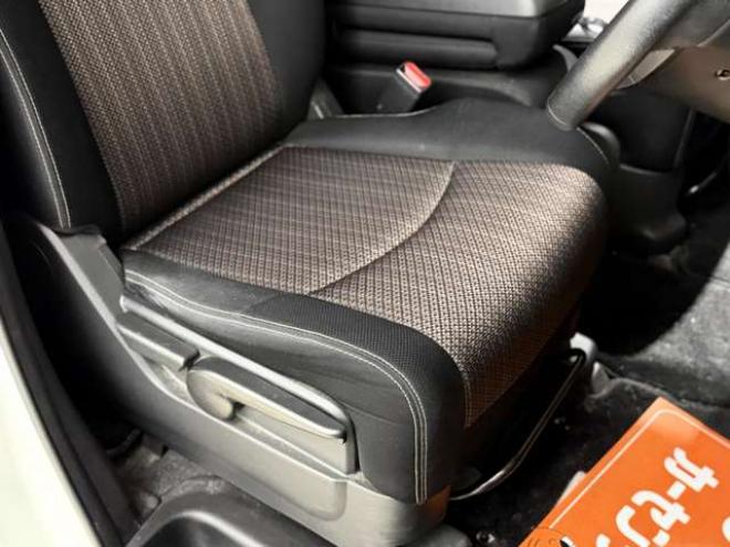 セレナ2.0 ハイウェイスター Vセレクション+Safety アドバンストセーフティ パッケージ 4WD　防錆塗装4WDTVナビBカメETC夏冬タイヤ 2000