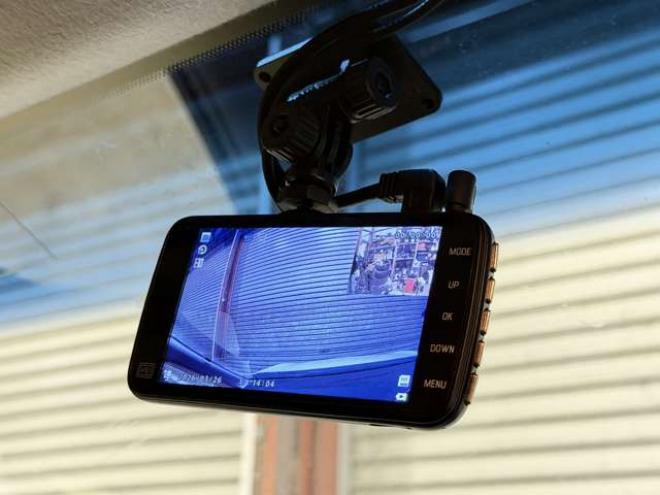 セレナ2.0 ハイウェイスター Vセレクション+Safety アドバンストセーフティ パッケージ 4WD　防錆塗装4WDTVナビBカメETC夏冬タイヤ 2000