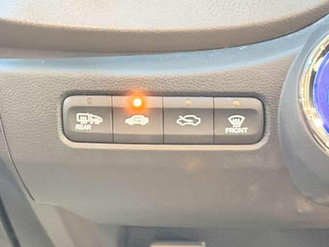 フィットシャトルハイブリッド1.3 スマートセレクション　防錆塗装TVナビエンスタ積込タイヤ 2WD 1300