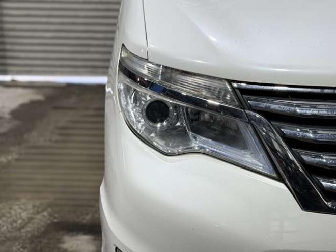 セレナ2.0 ハイウェイスター Vセレクション+Safety 4WD　防錆塗装4WDTVナビBカメエンスタ後席モニタ 2000