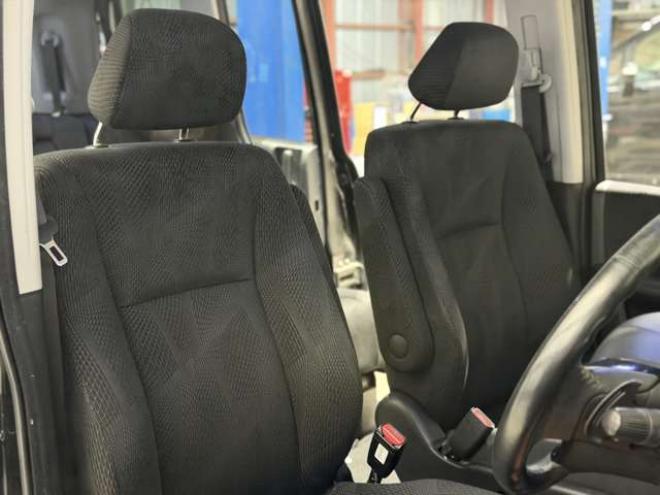 ステップワゴン2.0 スパーダ S 4WD　防錆塗装4WDワンオーナーTVナビBカメETC 2000