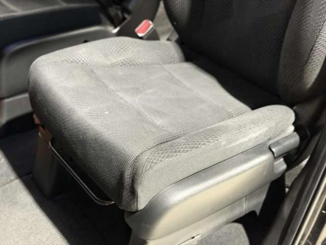 ステップワゴン2.0 スパーダ S 4WD　防錆塗装4WDワンオーナーTVナビBカメETC 2000