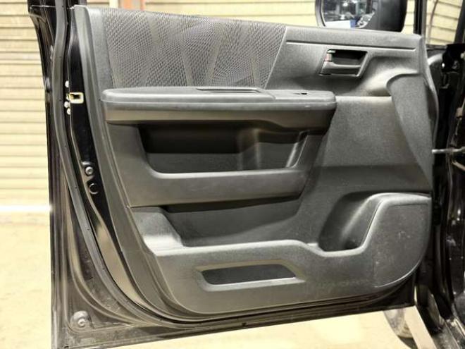 ステップワゴン2.0 スパーダ S 4WD　防錆塗装4WDワンオーナーTVナビBカメETC 2000