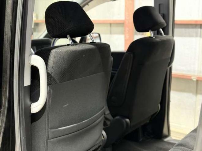 ステップワゴン2.0 スパーダ S 4WD　防錆塗装4WDワンオーナーTVナビBカメETC 2000