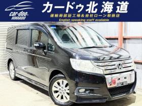 ステップワゴン　2.0 スパーダ Z 4WD　防錆塗装4WDTVナビBカメ後席モニタETCエンスタ夏冬タイヤ 2000