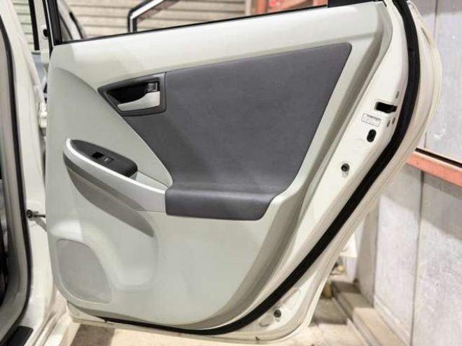 プリウス1.8 G　防錆塗装スマキーETC 2WD 1800