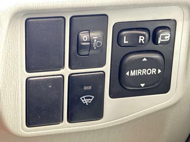 プリウス1.8 G　防錆塗装スマキーETC 2WD 1800