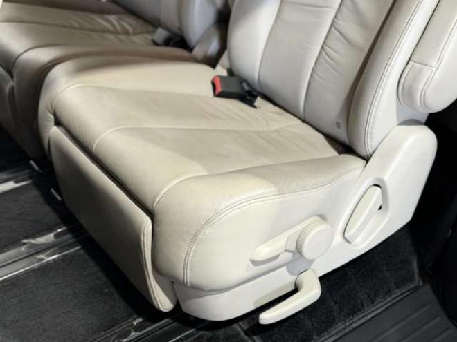 MPV2.3 23S Lパッケージ 4WD　防錆塗装ユーザー買取車4WDTVナビBカメ後席モニタエンスタ 2300