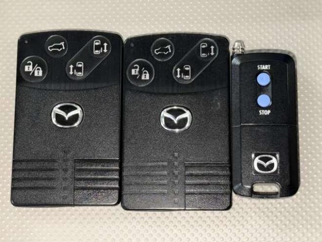 MPV2.3 23S Lパッケージ 4WD　防錆塗装ユーザー買取車4WDTVナビBカメ後席モニタエンスタ 2300