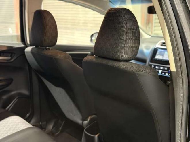 フィット1.3 13G Fパッケージ 4WD　防錆塗装4WDスマキーTVナビBカメ 1300