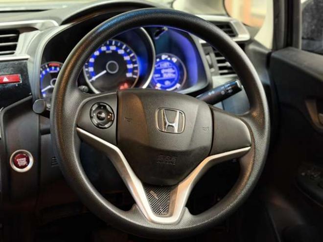 フィット1.3 13G Fパッケージ 4WD　防錆塗装4WDスマキーTVナビBカメ 1300