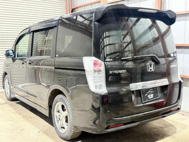 ステップワゴン2.0 スパーダ Z 4WD　防錆塗装4WDTVナビBカメエンスタ 2000
